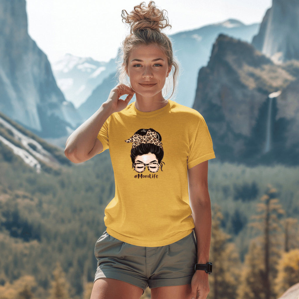 Mom Personalized Shirt, Stylish Designs, Trendy T-shirt, Custom Unisex T-shirts, Custom Shirt, Custom Gift, Mother Day Gift, Any Occasions